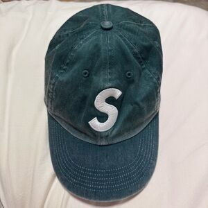 Supreme Hat
